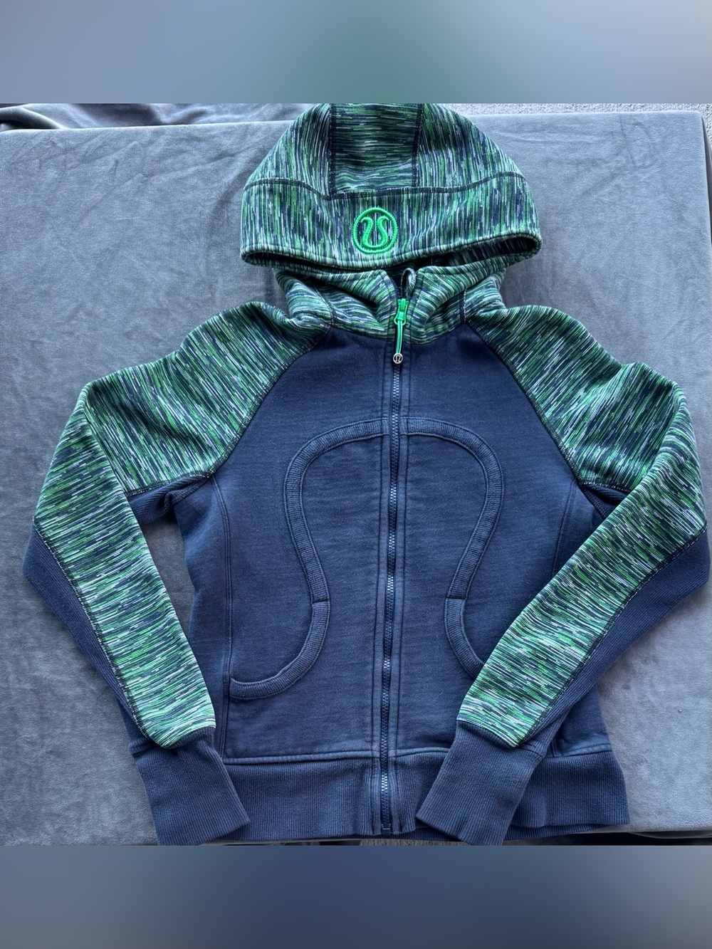 Vintage Lululemon Scuba Hoodie Inkwell Slalom Green Size 4 EUC